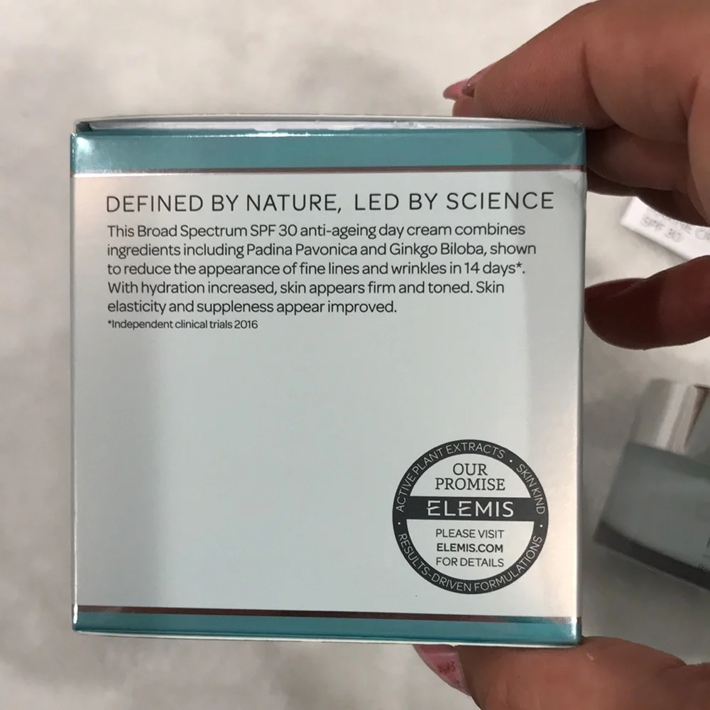 ELEMIS Anti-Aging Pro-Collagen Marine Cream SPF 30 - Picture 8 of 11